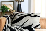 Pernă decorativă Fauves 50X80 cm, culoare greige, 100% poliester - imagine 2