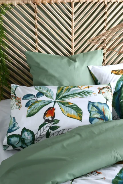 Lenjerie Arupana pat dublu, 3 piese, cearsaf pilota 240X220 cm, 2 fete de perna 63×63 cm, culoare verde, 100% bumbac OEKO TEX - imagine 2