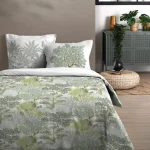 Lenjerie Merlin pat dublu King Size, 3 piese, cearsaf pilota 260X240 cm, 2 fete de perna 63×63 cm, culoare verde , 100% bumbac OEKO TEX